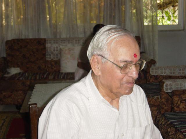 Mukhi Naraindas Talreja – Blesses the community on his 95th birth anniversary